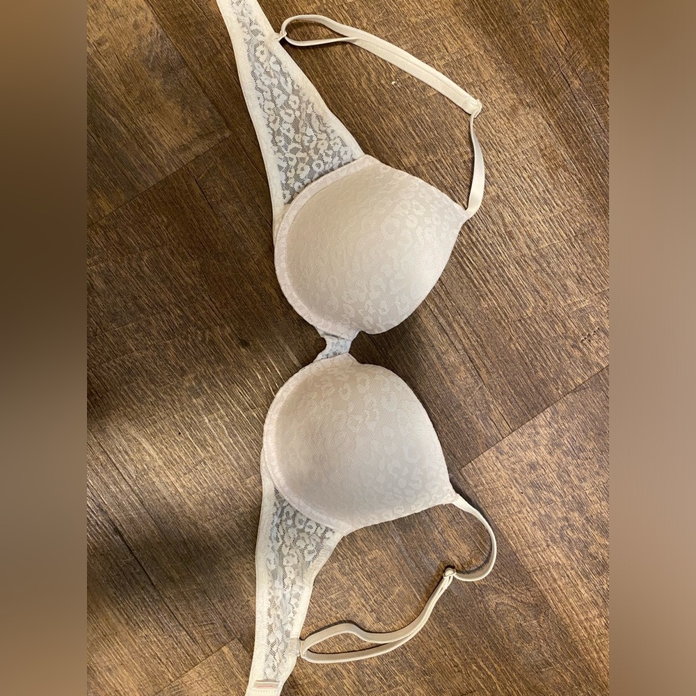 Victoria’s Secret Wear-Everywhere push up bra
